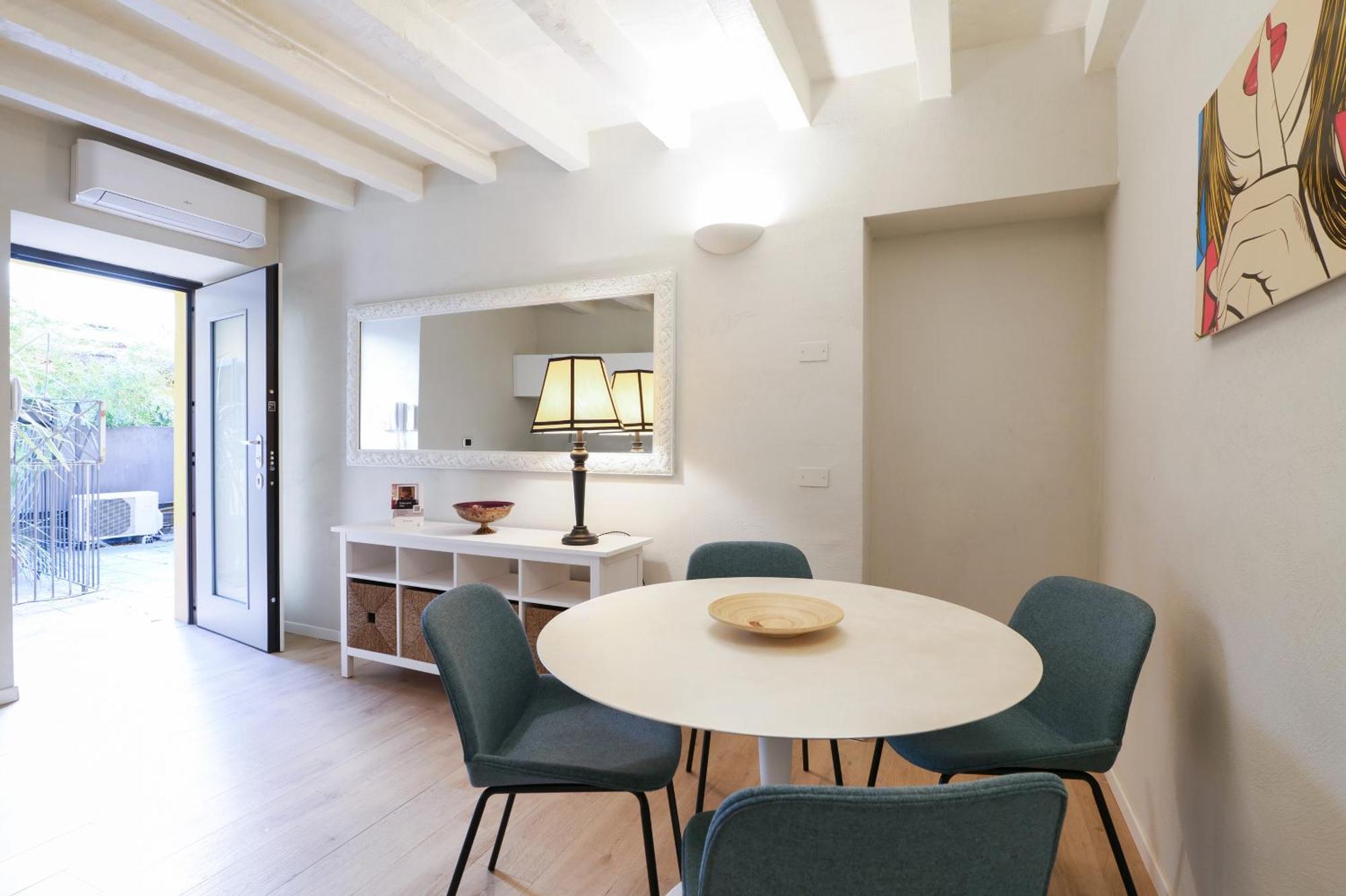 Elegant Rosales Apt. Milano Eksteriør bilde