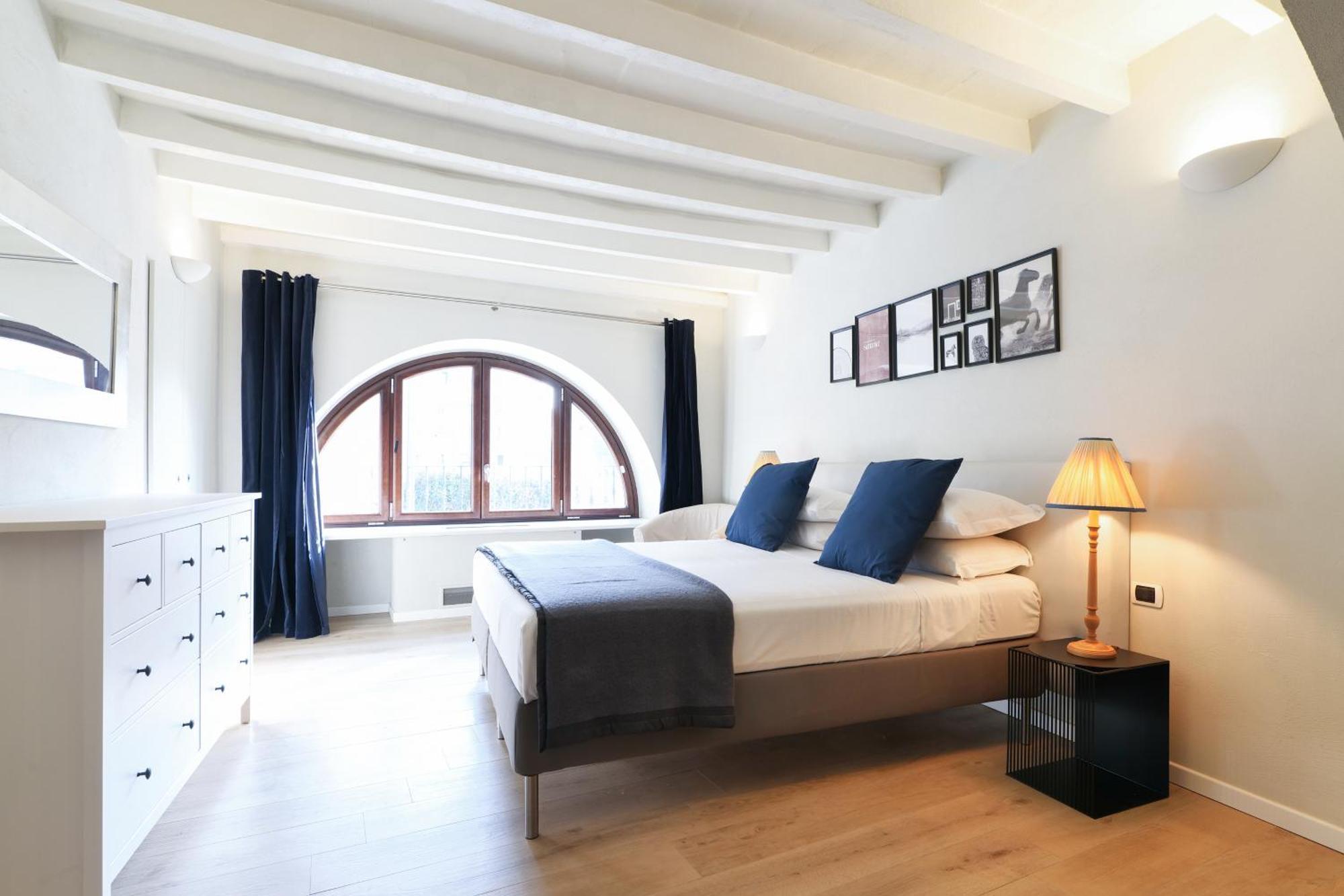 Elegant Rosales Apt. Milano Eksteriør bilde