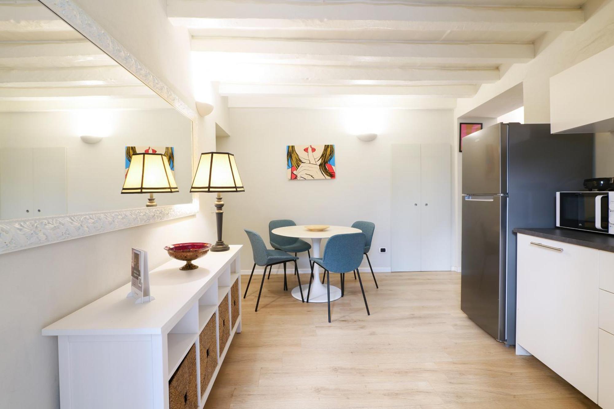 Elegant Rosales Apt. Milano Eksteriør bilde